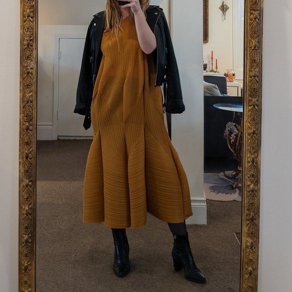 Mustard Midi Dress - Picture 7 of 9